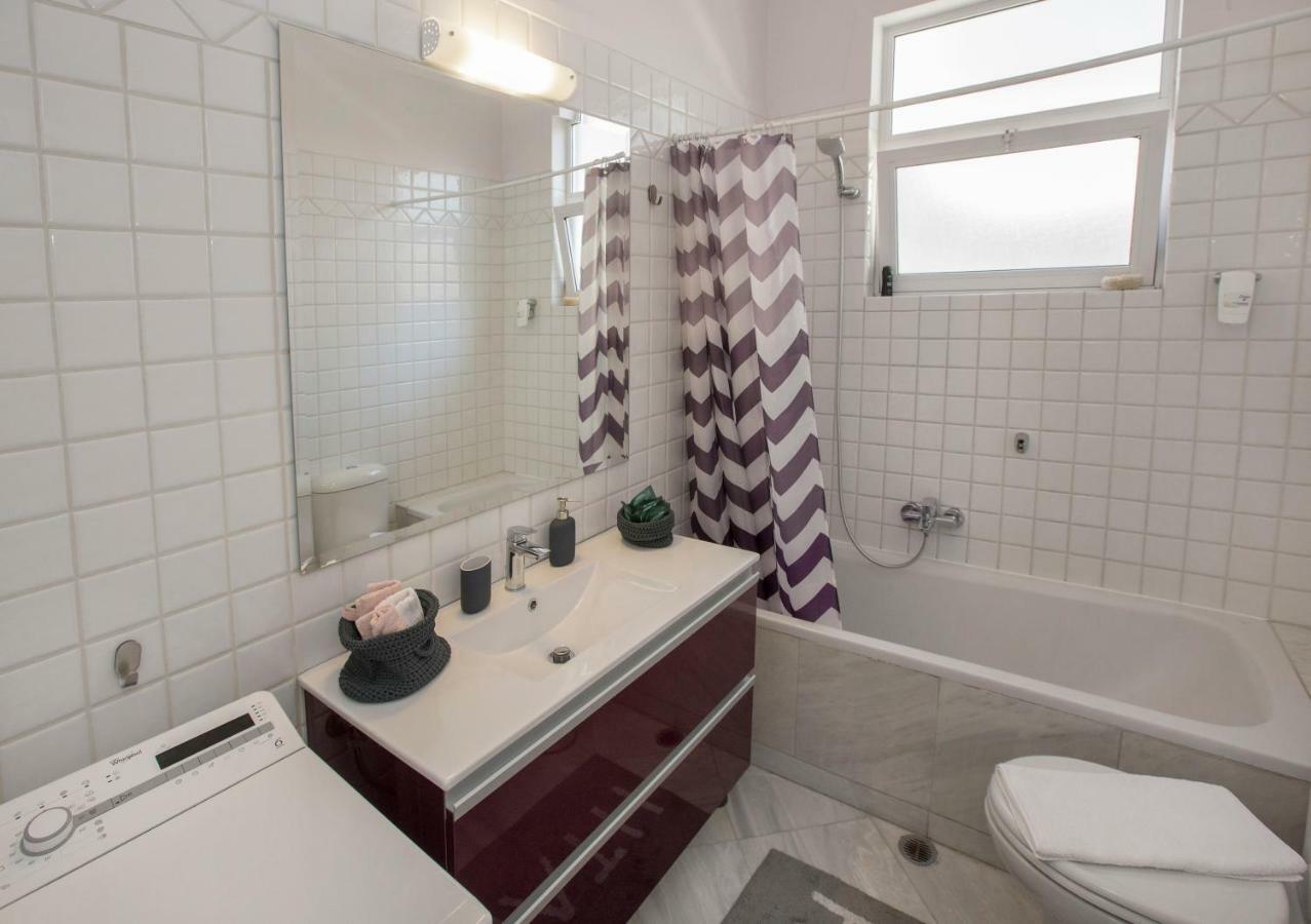 Appartement Familygroupflat à Athènes Extérieur photo